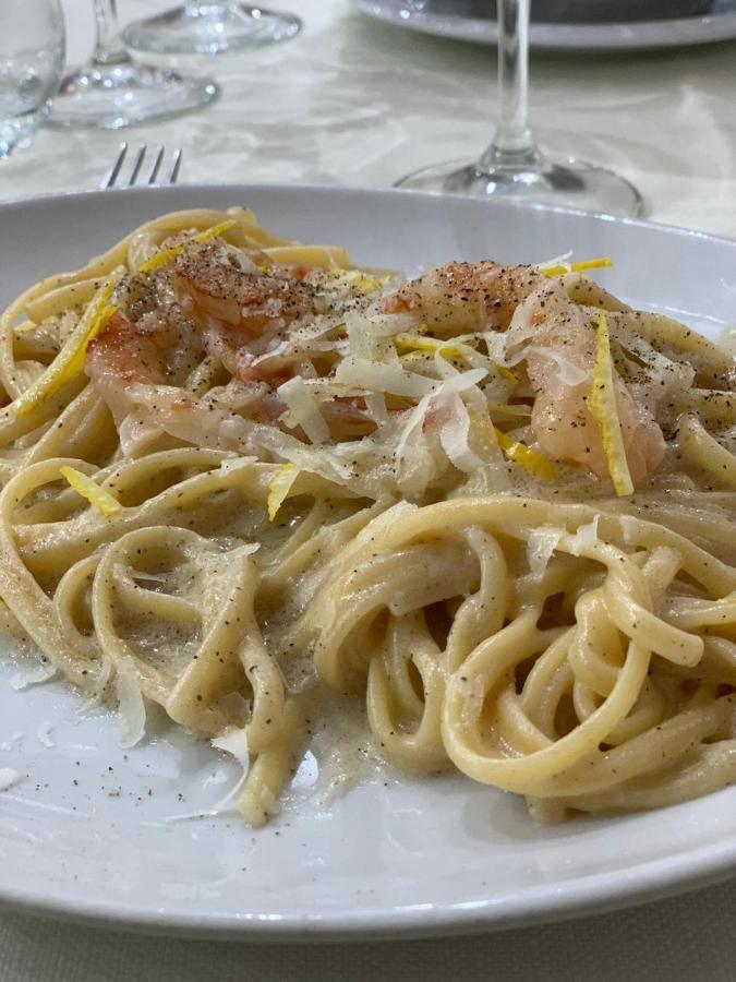 Hotel Sica Montecorvino Rovella Buitenkant foto